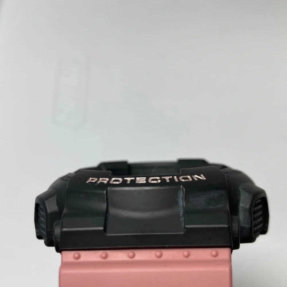 Casio Gshock, GMA-S140, gray bezel, dusty pink strap and accents working battery